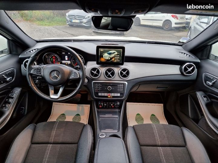 Mercedes Classe GLA 220d 177 sensation 7g-dct 06-2017 OFF ROAD GPS SEMI CUIR CAMERA LED  - 9