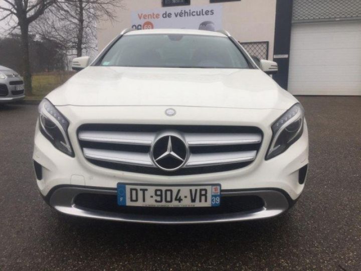 Mercedes Classe GLA 250 SENSATION 4MATIC 7G-DCT     Essence BLANC - 2