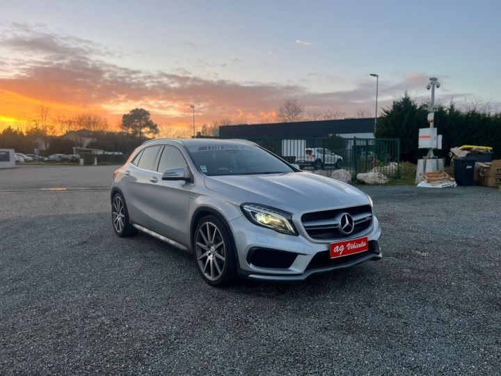 Mercedes Classe GLA  GLA 45 AMG 4-Matic SPEEDSHIFT DCT AMG GRIS - 4