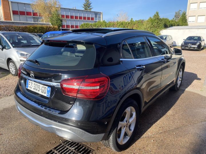 Mercedes Classe GLA I (X156) 200 d Sensation 7G-DCT NOIR - 3