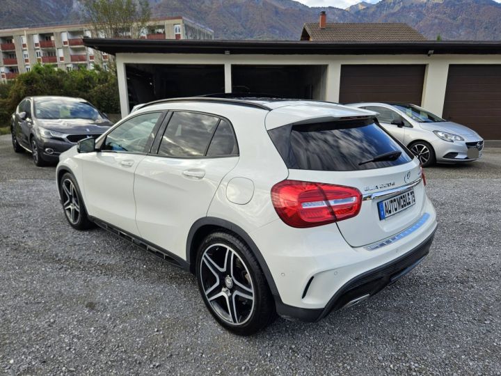 Mercedes Classe GLA I (X156) 220 d Fascination 4Matic 7G-DCT BLANC - 2