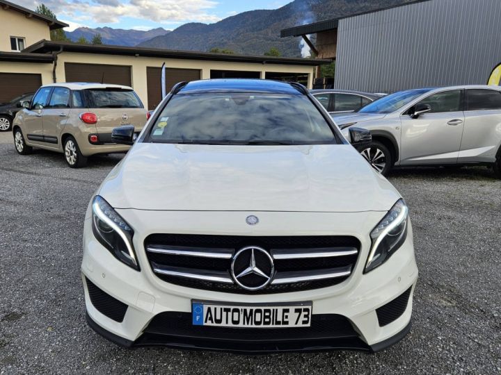 Mercedes Classe GLA I (X156) 220 d Fascination 4Matic 7G-DCT BLANC - 5