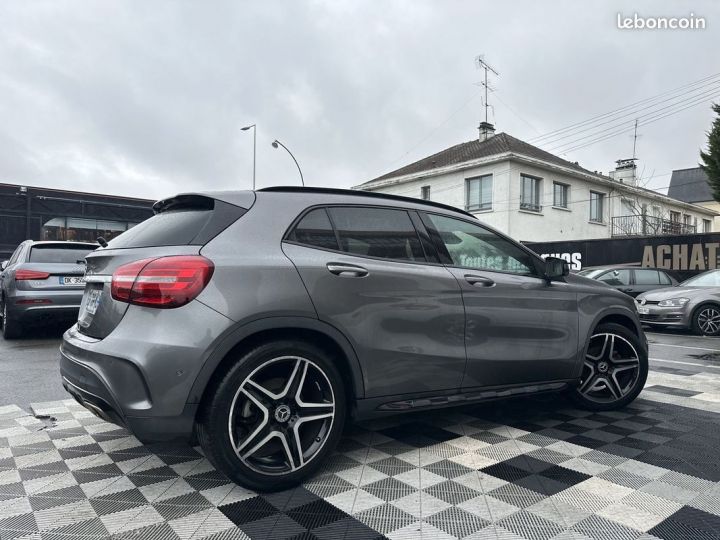 Mercedes Classe GLA Mercedes 180 122CH FASCINATION 7G-DCT Gris - 2