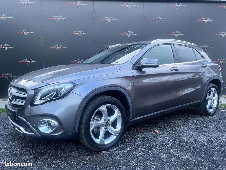 Mercedes Classe GLA Mercedes 180D BV6 SENSATION Gris - 1