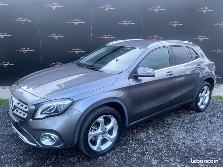 Mercedes Classe GLA Mercedes 180D BV6 SENSATION Gris - 2