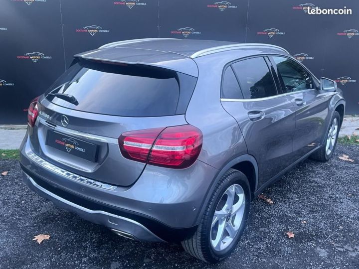 Mercedes Classe GLA Mercedes 180D BV6 SENSATION Gris - 4