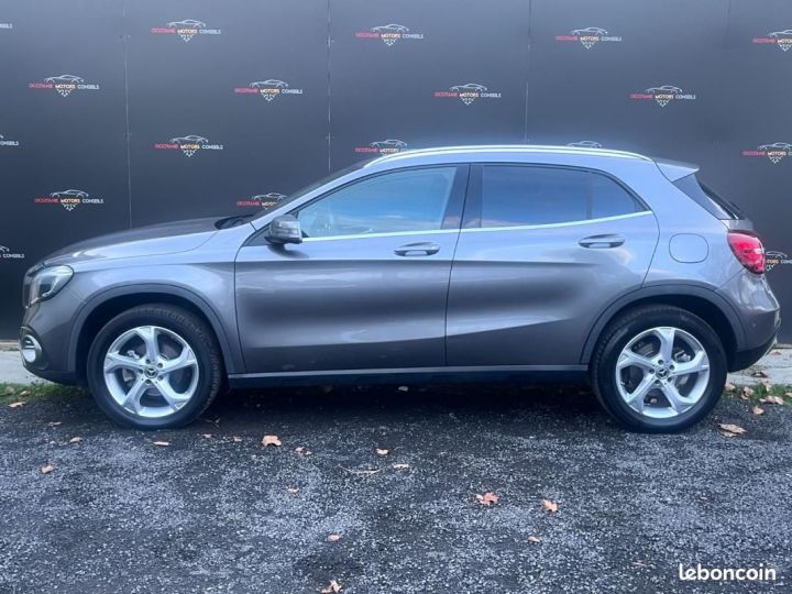 Mercedes Classe GLA Mercedes 180D BV6 SENSATION Gris - 7