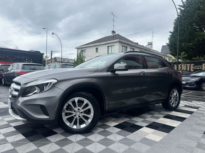 Mercedes Classe GLA Mercedes 200 CDI SENSATION Gris - 1