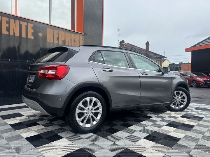 Mercedes Classe GLA Mercedes 200 CDI SENSATION Gris - 2