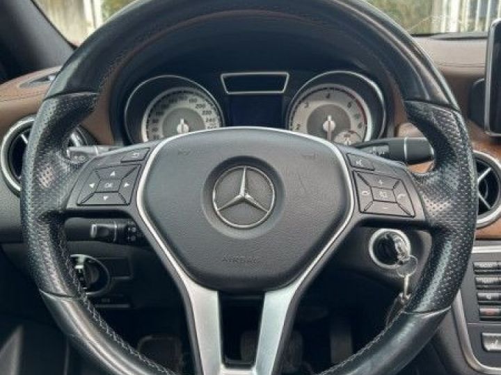 Mercedes Classe GLA Mercedes 220 CDI FASCINATION 4MATIC 7G-DCT Noir - 9