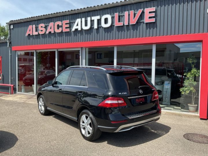 Mercedes Classe ML 250 BLUETEC SPORT 7G-TRONIC + Noir - 4