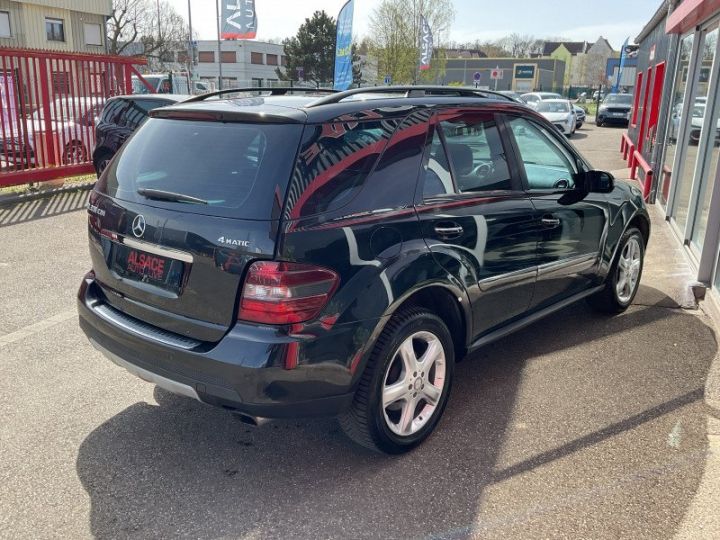 Mercedes Classe ML 320 CDI Noir - 6