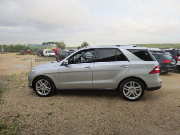 Mercedes Classe ML 350 BLUETEC SPORT 4 MATIC BVA7 G-TRONIC     Diesel GRIS METAL - 3