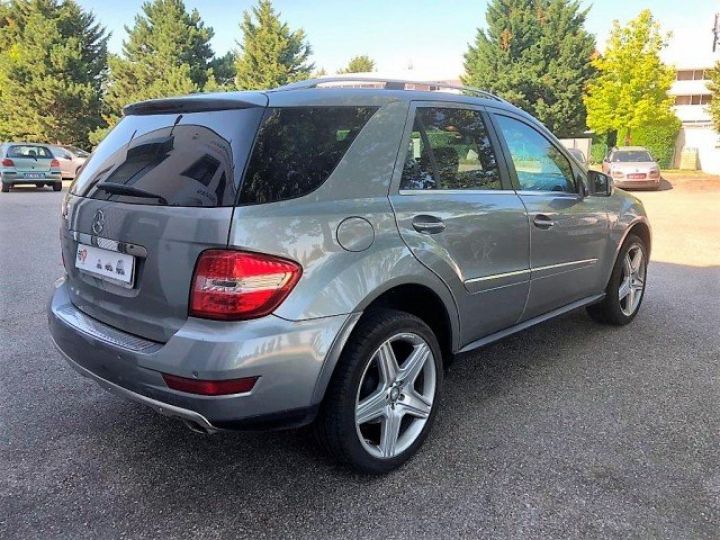 Mercedes Classe ML 350 CDI PREMIUM EDITION 7G TRONIC     Diesel GRIS METAL - 23