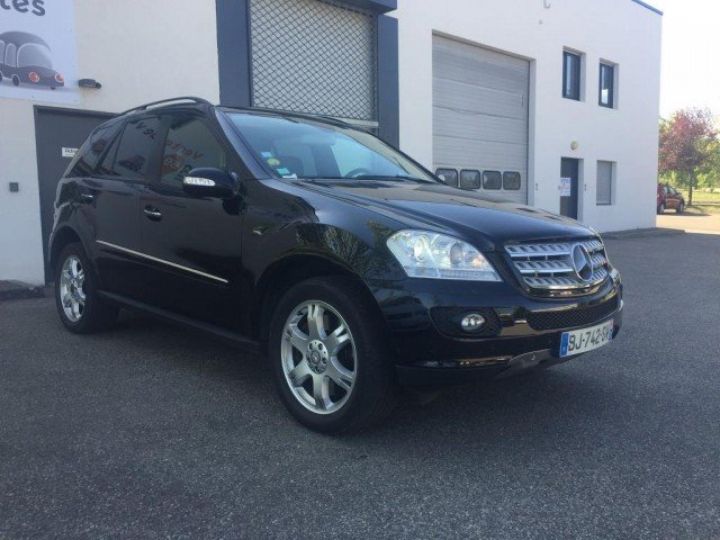 Mercedes Classe ML 500 V8 4MATIC 7G-TRONIC 386CV     Essence NOIR - 1