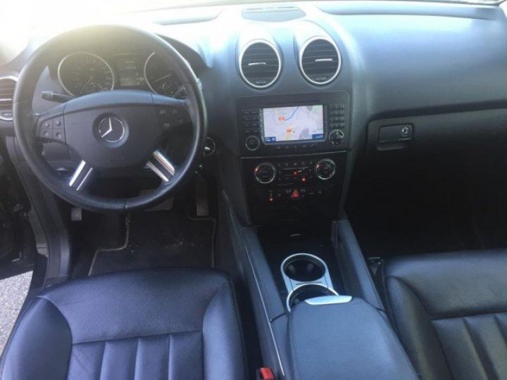 Mercedes Classe ML 500 V8 4MATIC 7G-TRONIC 386CV     Essence NOIR - 8