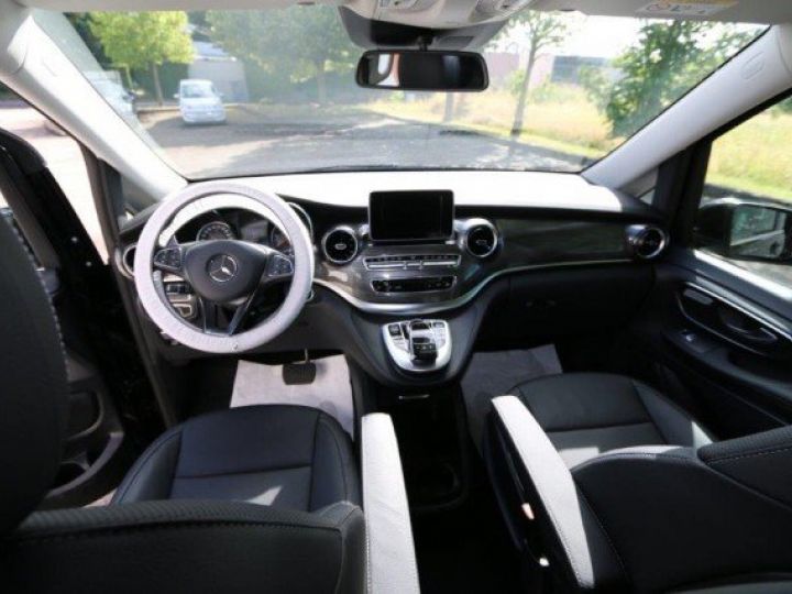 Mercedes Classe V II (2) EXTRA-LONG 300 D XL AVANTGARDE 8 PLACES     Diesel NOIR - 9