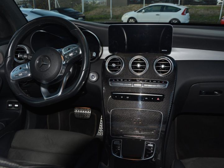 Mercedes GLC 300e 4Matic Gris Mat Designo AMG Line Toit ouvrant Burmester Offre de LOA 480 Euros / mois TTC 300 e Gris - 9