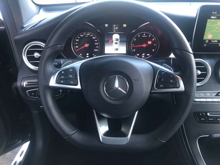 Mercedes GLC Coupé 250 4-Matic AMG Line (EU6.2) Noir Métallisé - 25