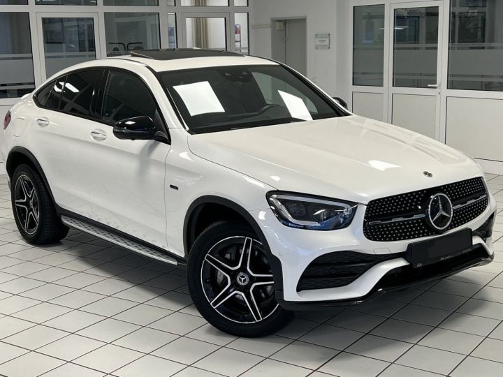 Mercedes GLC Coupé Mercedes GLC 300de 194Ch Hybride AMG Night MultiBeam Atelage Alarme Caméra 360 / 44 Blanc Métallisé - 17