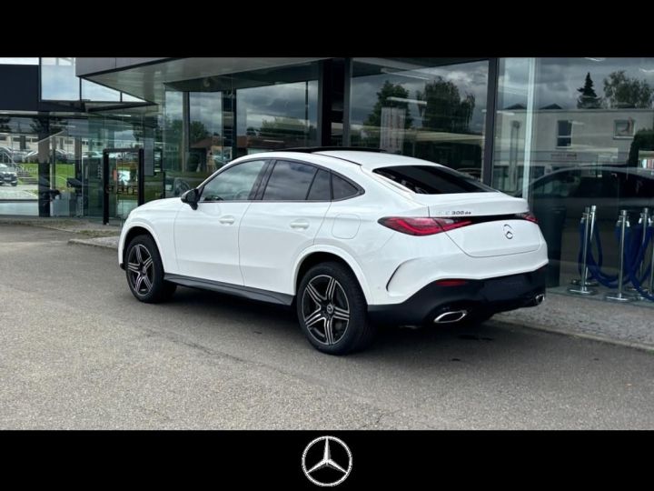 Mercedes GLC Coupé Mercedes GLC 300de 197Ch 4M Coupe AMG Distronic Caméra 360 Alarme Pano / 44 Blanc - 2