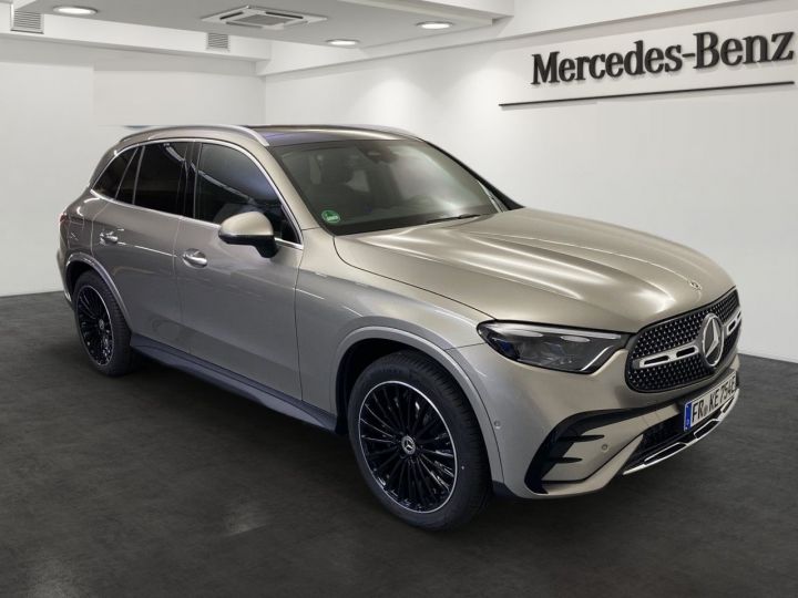 Mercedes GLC Mercedes GLC 300e 204Ch 4M AMG Attelage Pano 360° Airmat Burmester / 39 Argent Métallisé - 18