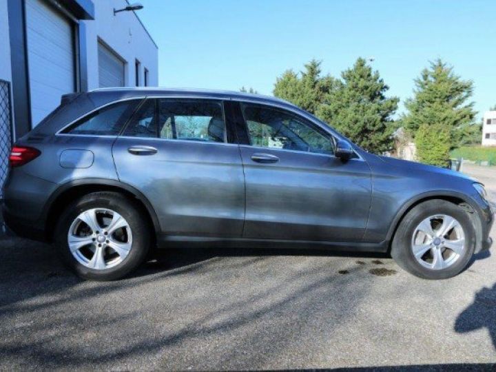 Mercedes GLC SPORT 220 CDI 4MATIC 9G-TRONIC     Diesel GRIS CUBANITE - 22