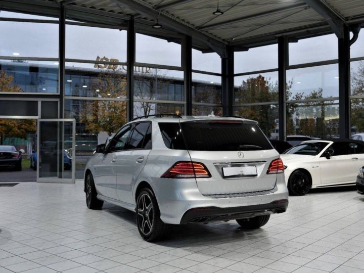 Mercedes GLE 43 AMG 4M*AIRMATIC*NIGHT*COMAND*H/K*DAB*1.HD Argent Metallisé - 4