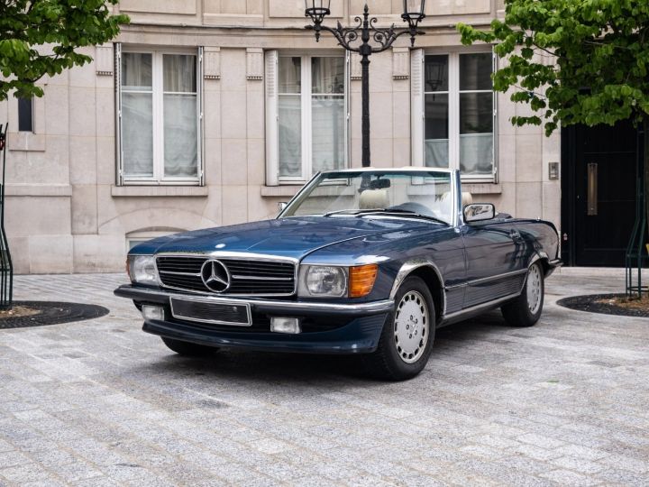 Mercedes SL Mercedes-Benz 300 SL (R107) 1986 - BVM 5  - 4