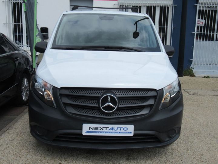 Mercedes Vito FG 111 CDI LONG E6 Blanc - 4