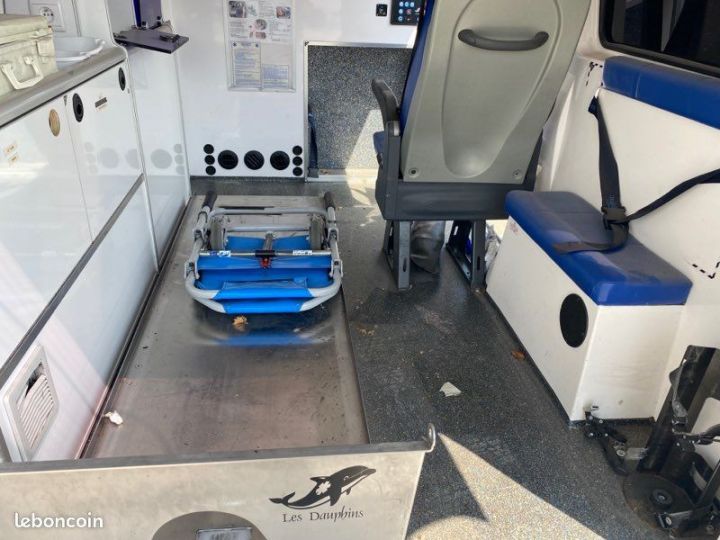 Mercedes Vito Mercedes 116 ambulance les dauphins 2019  - 6