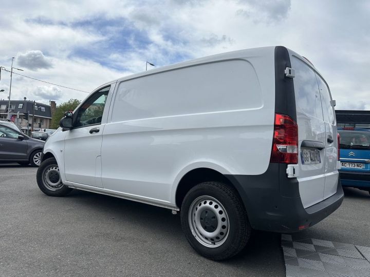 Mercedes Vito Mercedes FG 111 CDI COMPACT E6 Blanc - 7