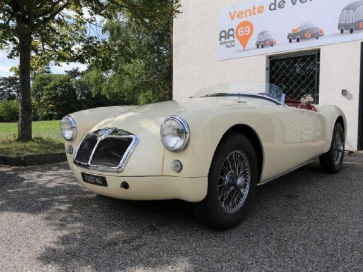 MG MGA A ROADSTER type      Essence BEIGE - 3