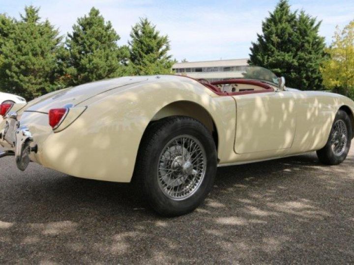 MG MGA A ROADSTER type      Essence BEIGE - 13