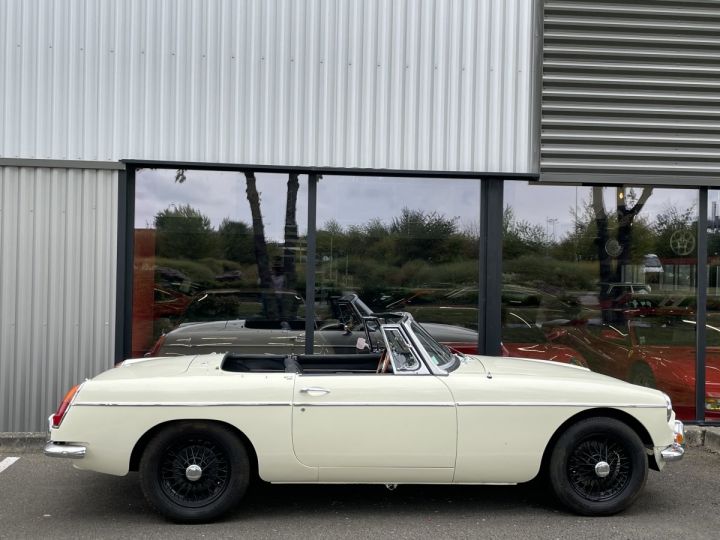 MG MGB 1.8 IVOIRE - 6
