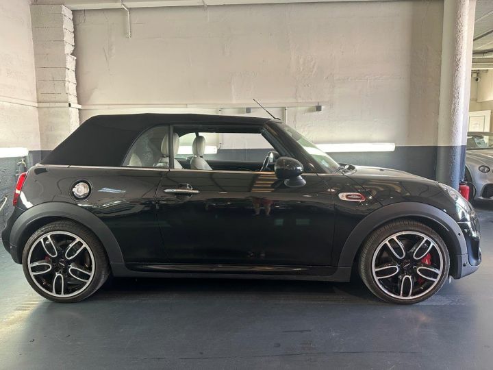 Mini Cabrio III (2) CABRIOLET JCW 231 BVA8 Midnight Black Metallic - 4