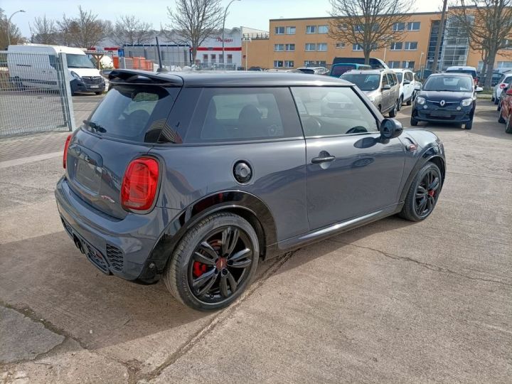 Mini Cooper Mini 3 JCW 231 John Cooper Works /Automatik/T.PANO/ Garantie 12 mois Grise - 2