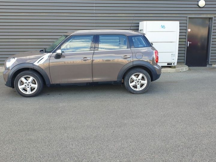 Mini Countryman 1.6 98 ch bv6 Marron Clair Occasion - 3