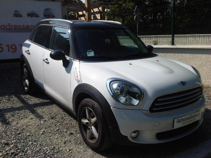 Mini Countryman COOPER 1.6 120 CV BVA6     Essence BLANC - 1