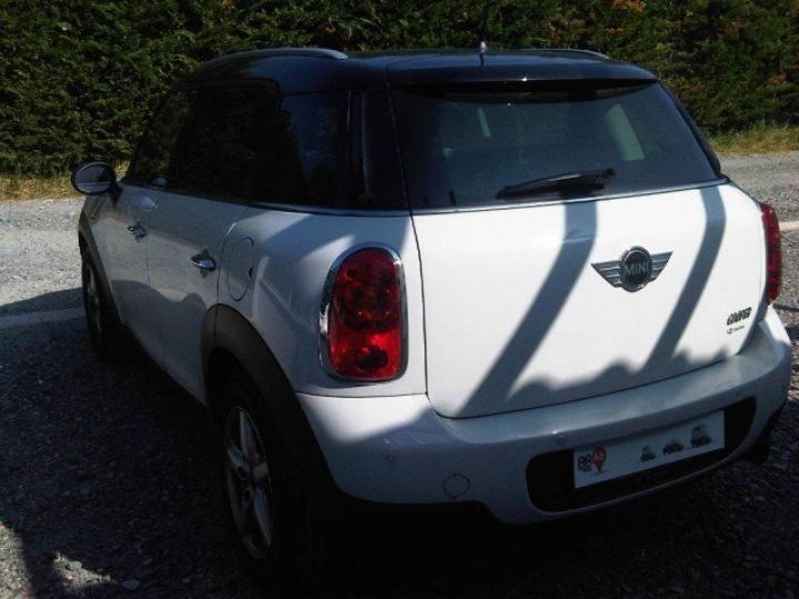 Mini Countryman COOPER 1.6 120 CV BVA6     Essence BLANC - 12