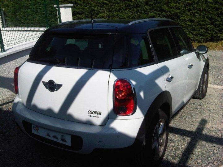 Mini Countryman COOPER 1.6 120 CV BVA6     Essence BLANC - 14