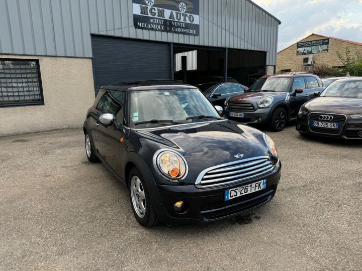 Mini One cooper 1.6 d 110 ch boite auto toit pano- gps cuir Gris - 1