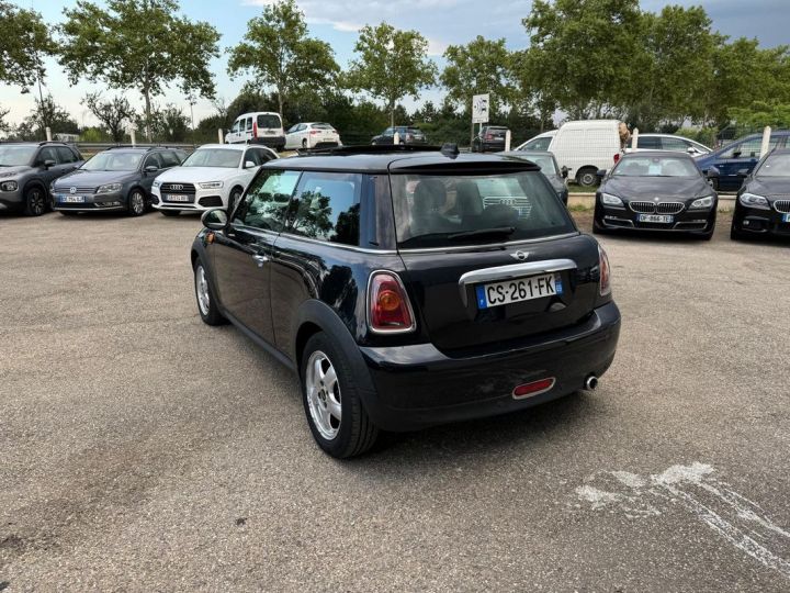 Mini One cooper 1.6 d 110 ch boite auto toit pano- gps cuir Gris - 4