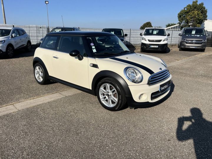 Mini One II (R56) Cooper 1.6 i 122ch BV6 Clim Régulateur 90,000 Kms BLANC - 2