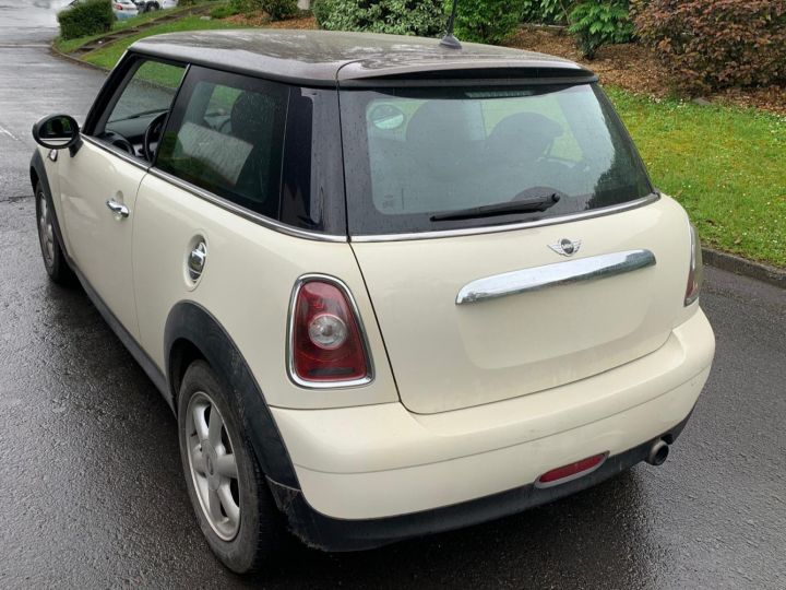 Mini One Mini One 1.4i - 75 One (5 CV) 2009 Beige - 3