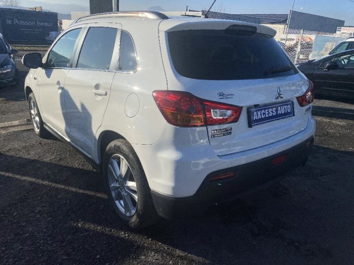 Mitsubishi ASX 1.8 DI-D 150ch 4x2 Instyle Blanc - 9