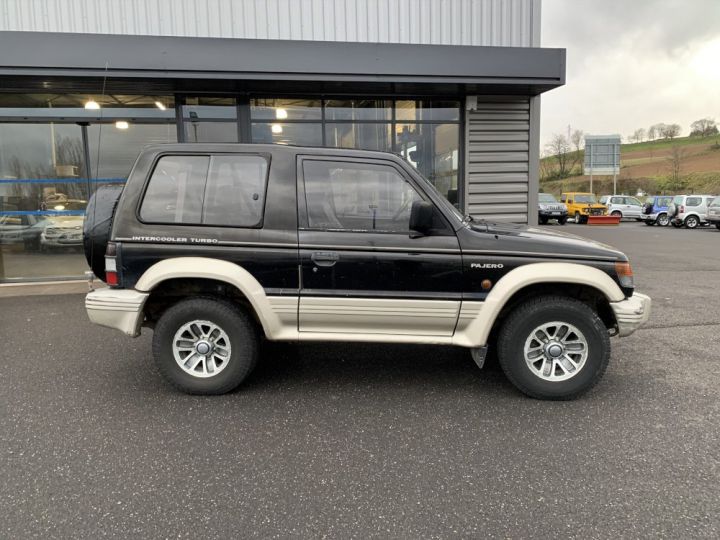 Mitsubishi pajero 0 100