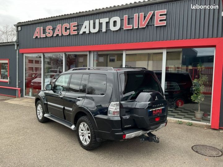 Mitsubishi Pajero 3.2 DI-D 190CH FAP INSTYLE BVA 5P Noir - 4