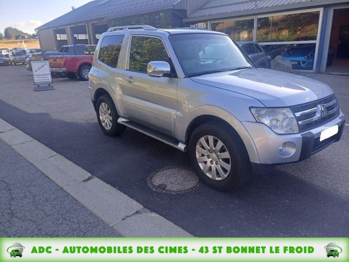 Mitsubishi Pajero COURT III (2) 3.2 DI-D BVA Intense 3P Gris - 1