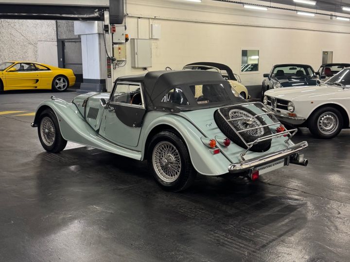 Morgan Plus 4 2.0 Gris - 12